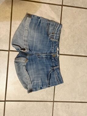 Fox Light Wash Rolled Hem Denim Shorts